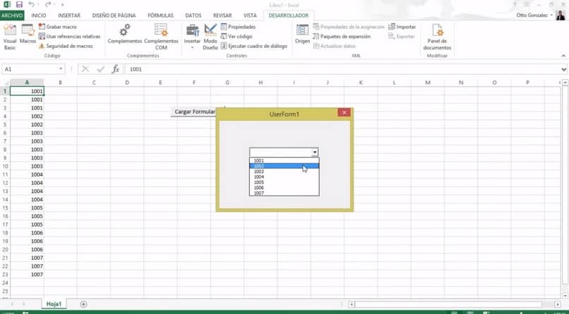 dodaj tabele danych programu Excel