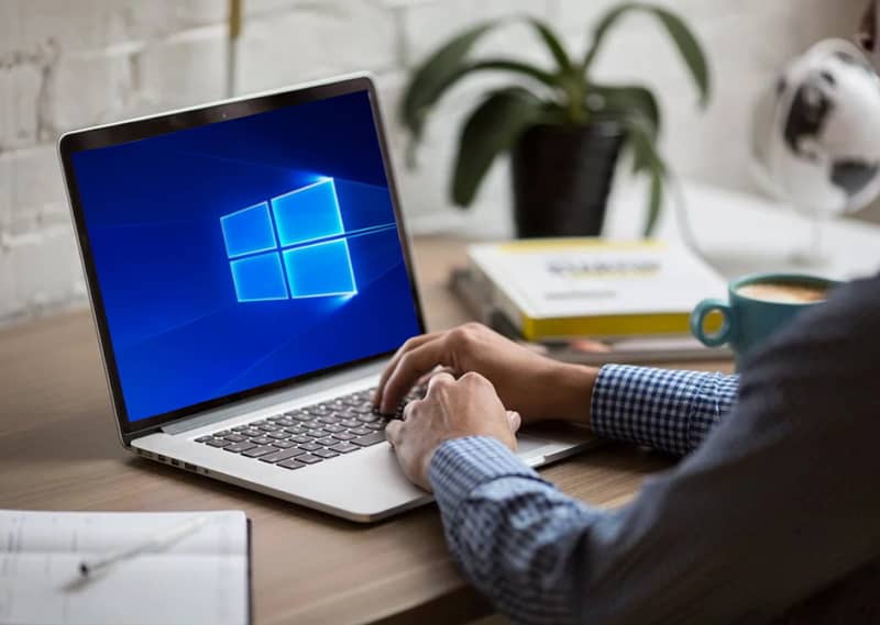 Pisanie laptopa Windows 10