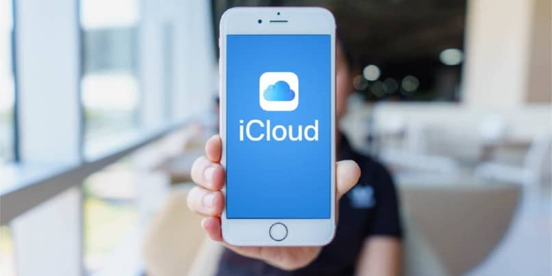 zwolnij pamięć dzięki iCloud