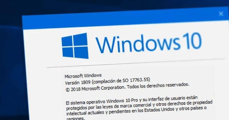 Okno informacyjne Windows 10