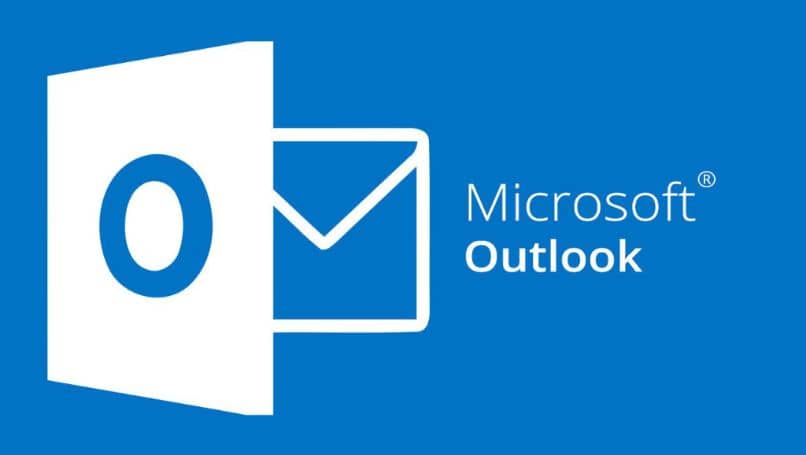 Microsoft Outlook na niebieskim tle