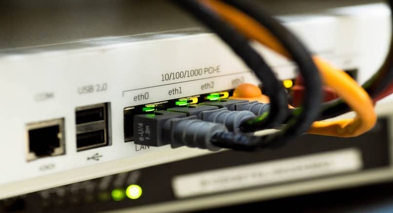 sprawdzanie połączenia kabla Ethernet
