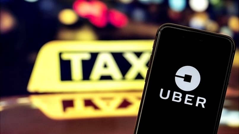 zamów uber taxi z telefonem komórkowym