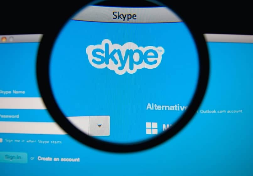 szkło powiększające skype