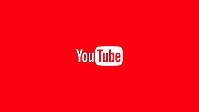 youtube litery biały symbol czerwone tło