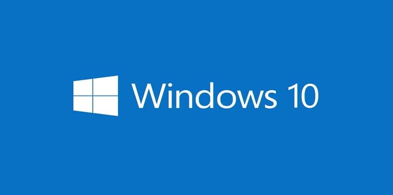 Windows 10 białe niebieskie tło
