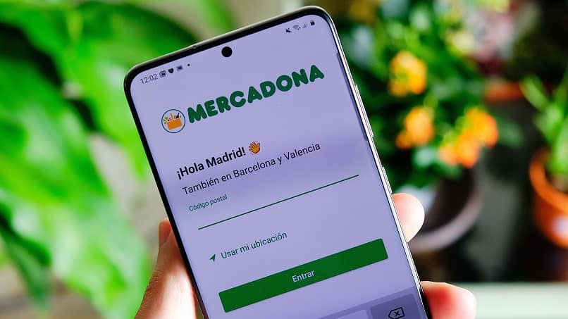 telefon komórkowy z aplikacją Mercadona