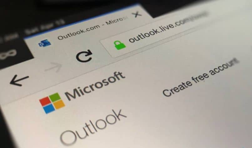 logo przeglądarki Microsoft Page Outlook