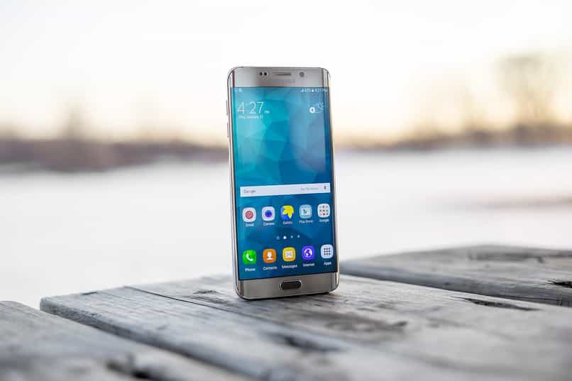 replika lub klon telefonu komórkowego Samsung Galaxy A70 