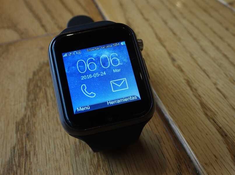 ekran początkowy po włączeniu smartwatcha