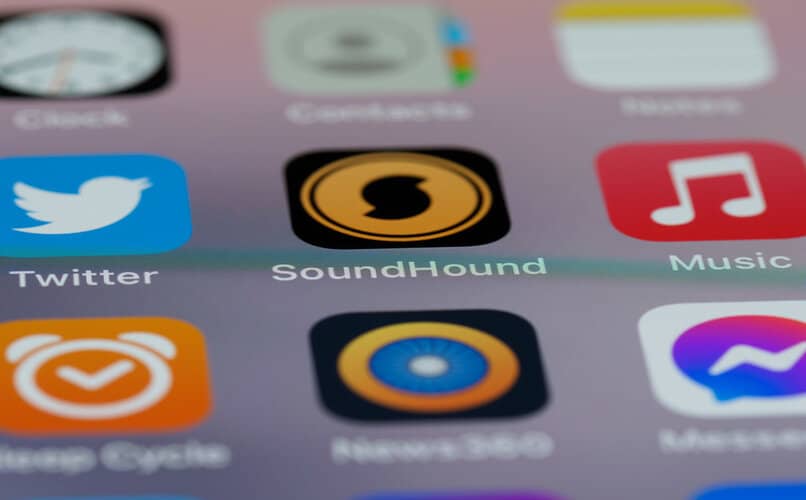 Aplikacja Soundhound na telefon z Androidem