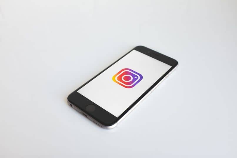 mobilne reklamy na Instagramie