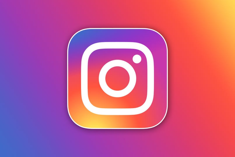 logo aplikacji na Instagramie