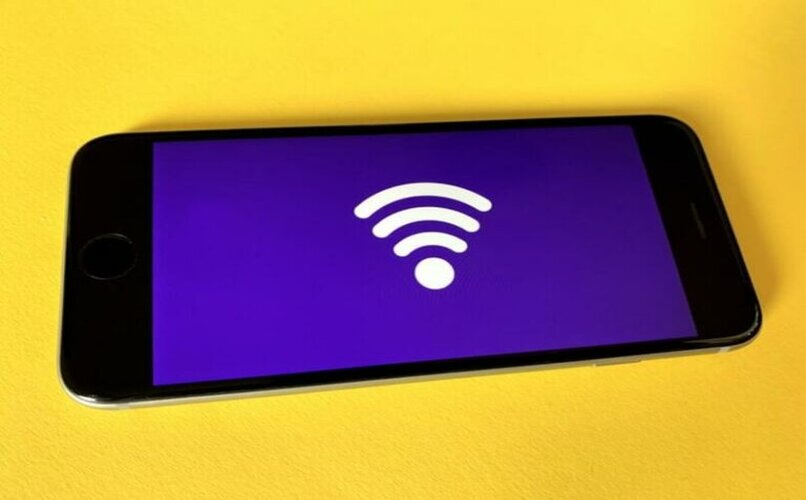 połączenie z siecią Wi-Fi może spowodować uszkodzenie sprzętu