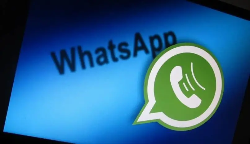 usuń rozmowy WhatsApp