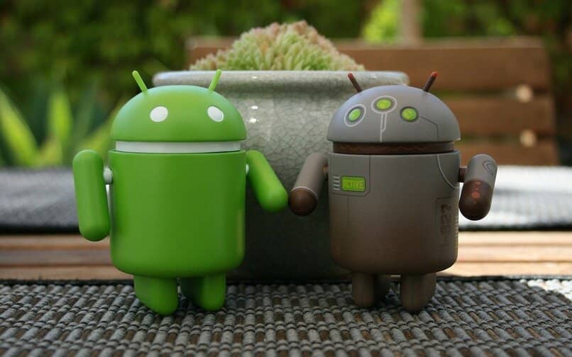 ikony Androida jedna zielona i jedna szara